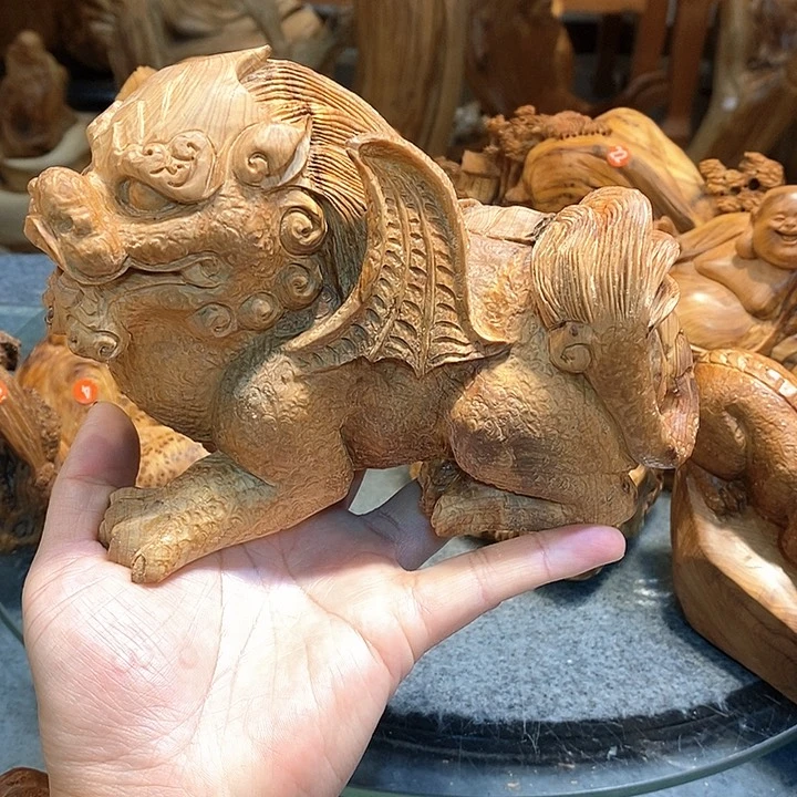 柏木（崖柏）飞天貔貅