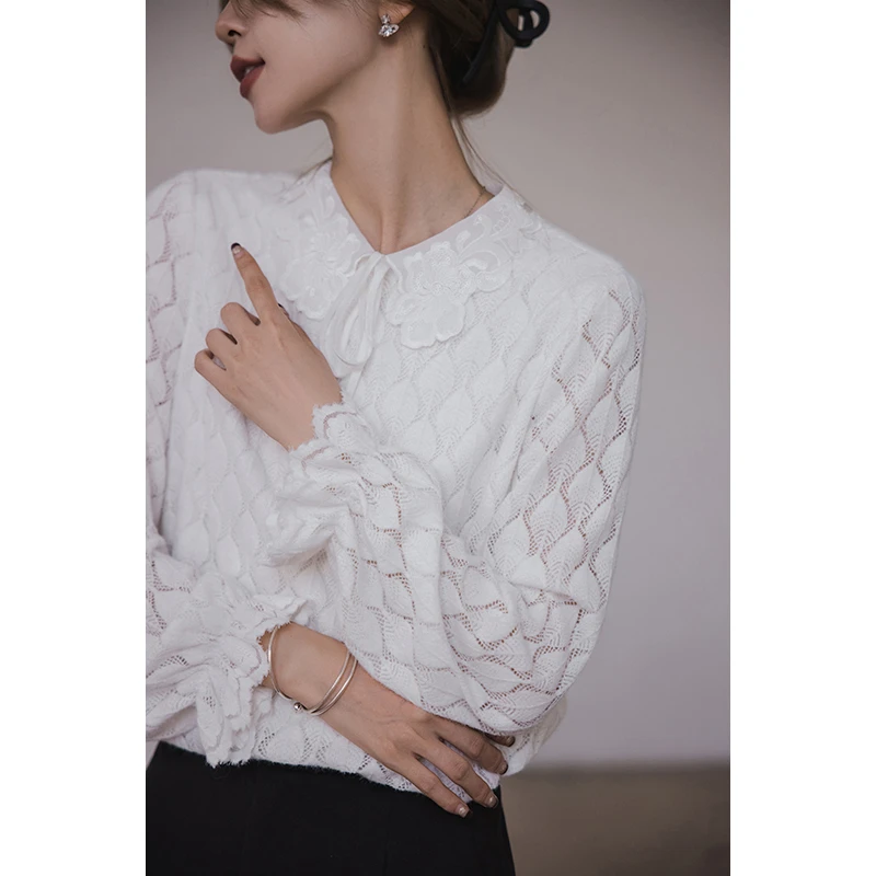 小谷粒雪境蕾丝衫蕾丝羽毛纱+抓毛内里 亮片娃娃领+系带