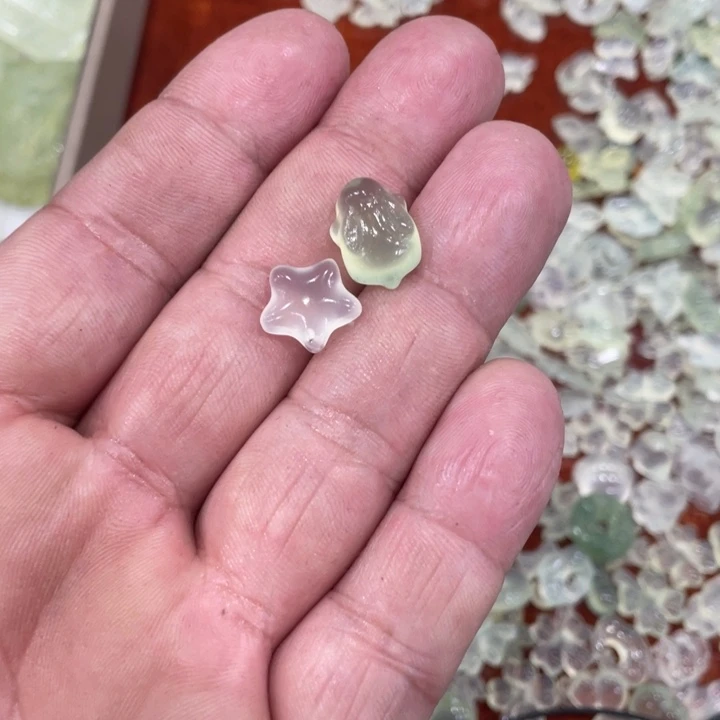 蛇纹石玉合金颈饰