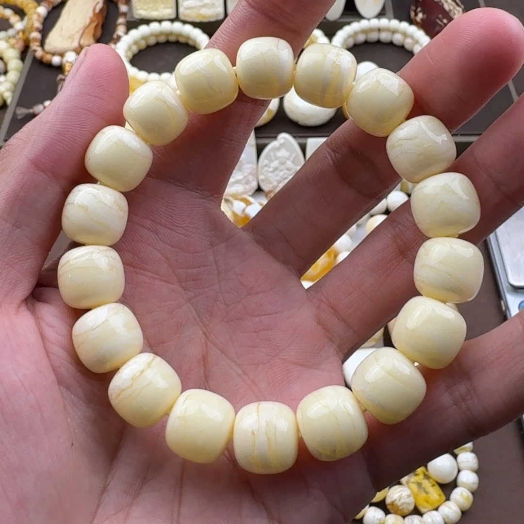 未镶嵌琥珀裸石蜜蜡