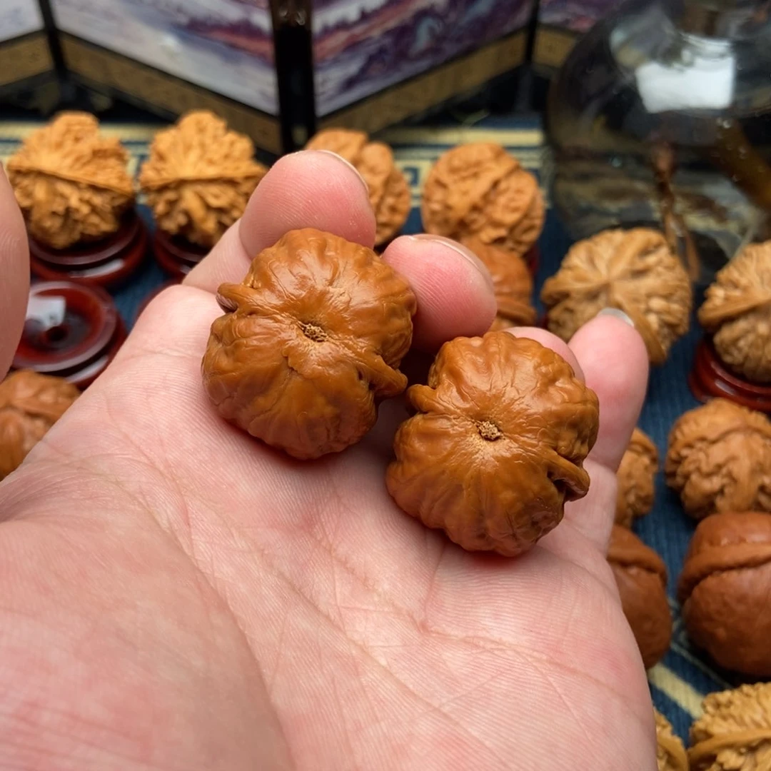 文玩核桃把件＊***＊炽焰虎头