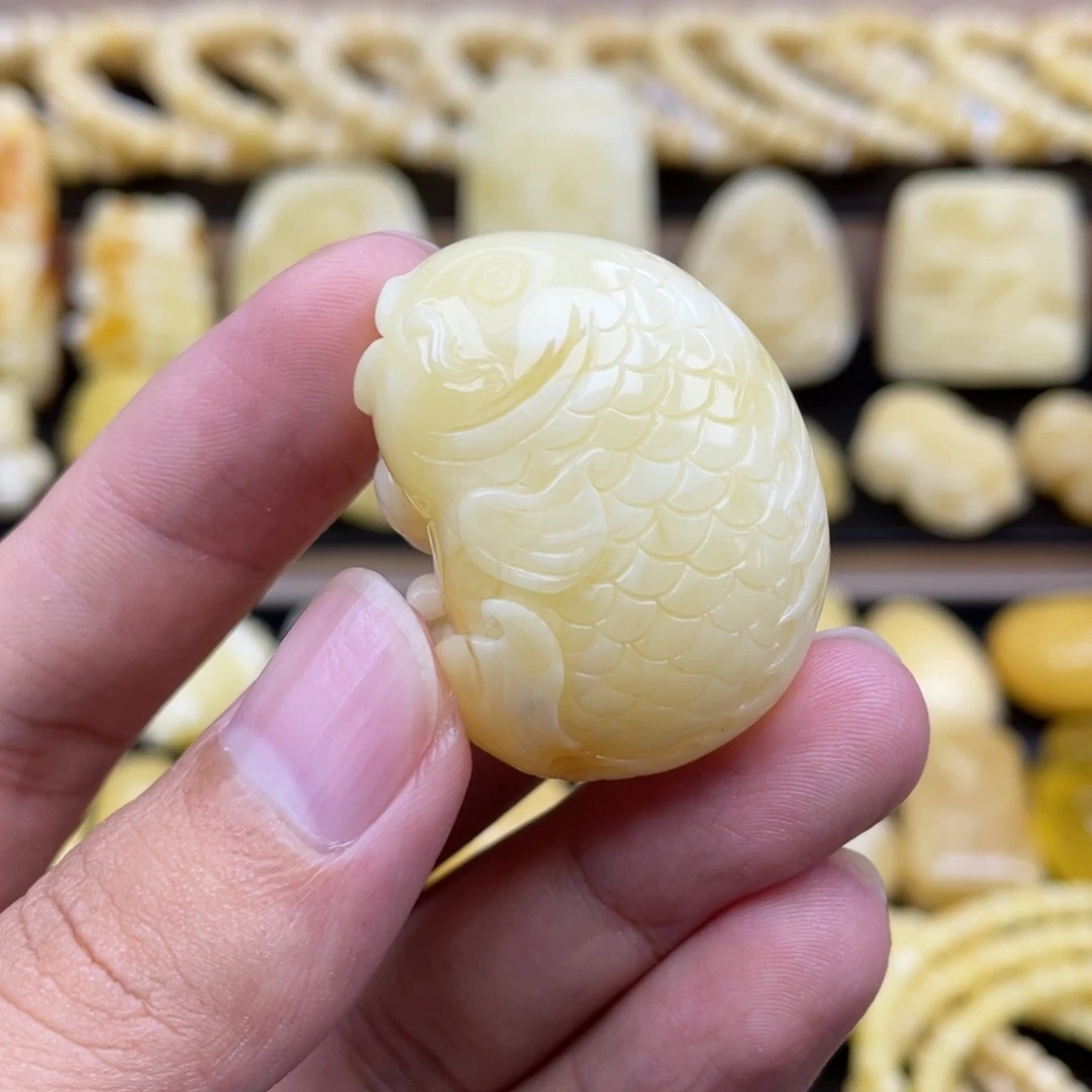 琥珀未镶嵌裸石琥珀蜜蜡