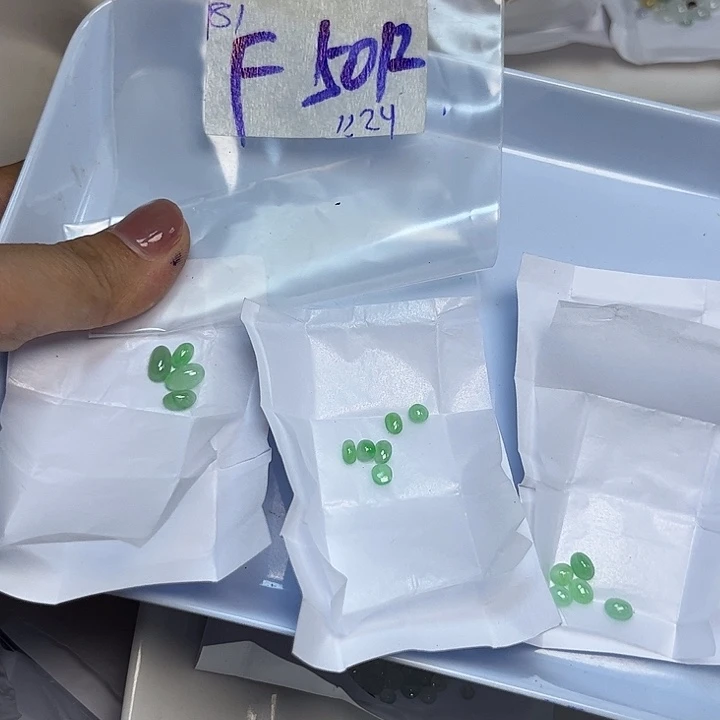 F***G定制翡翠未镶嵌不