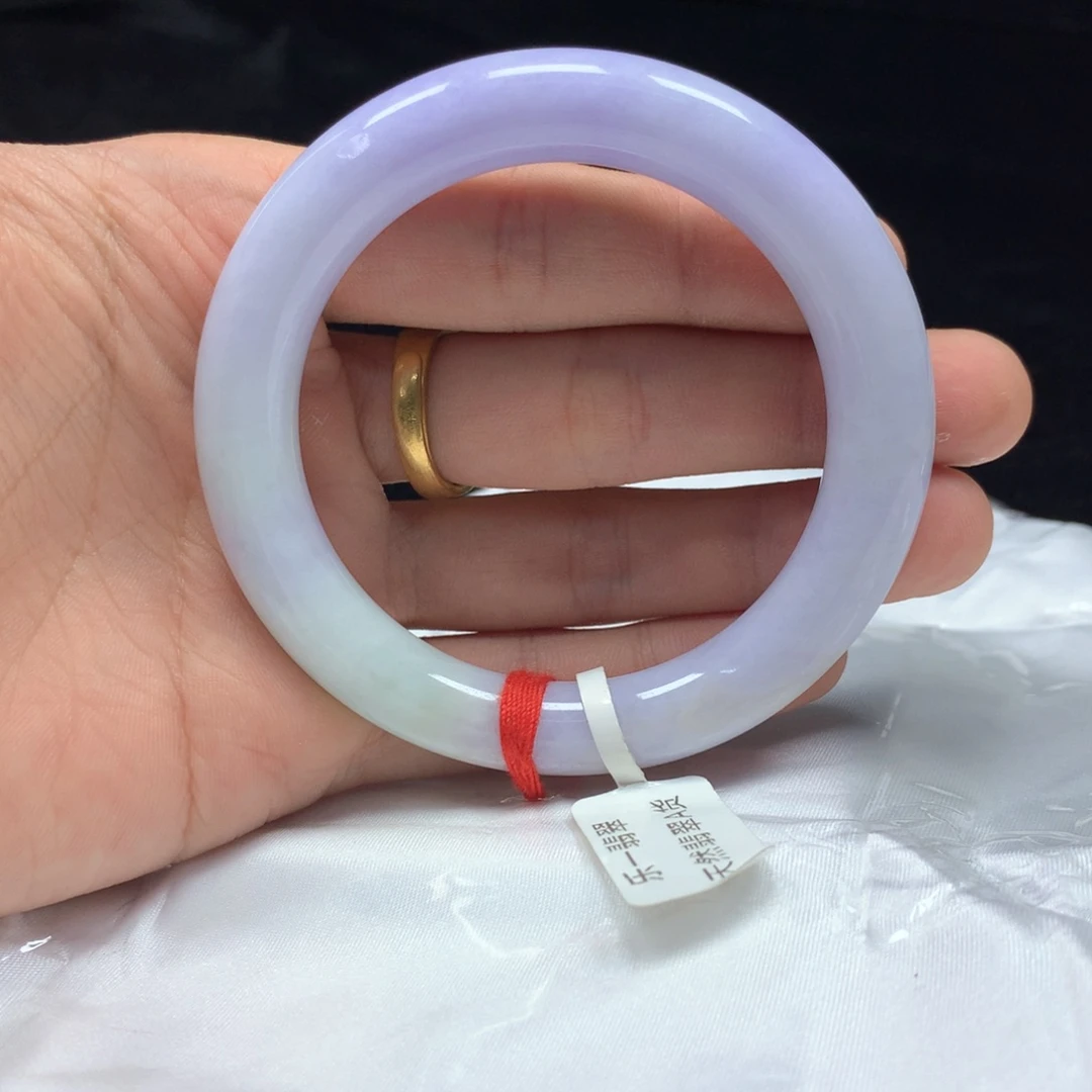 翡翠未镶嵌手镯（圆镯）54.3