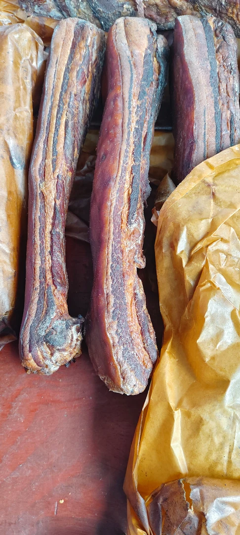 现称柴火纸包烟熏腊肉    赠送直播间为准