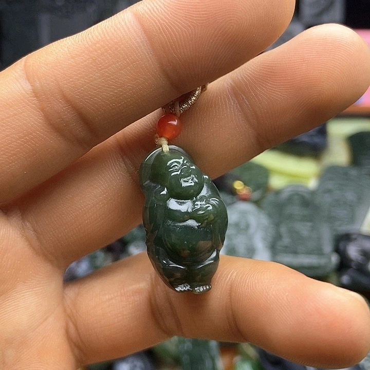 颈饰未镶嵌和田玉