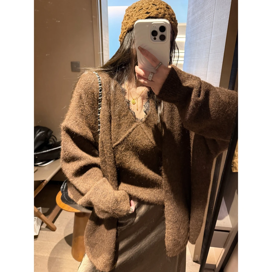 软糯温柔老钱风毛衣两件套，V领蕾丝花边背心+廓形落肩针织大开衫