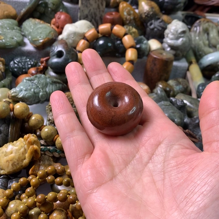 未镶嵌蛇纹石玉把件