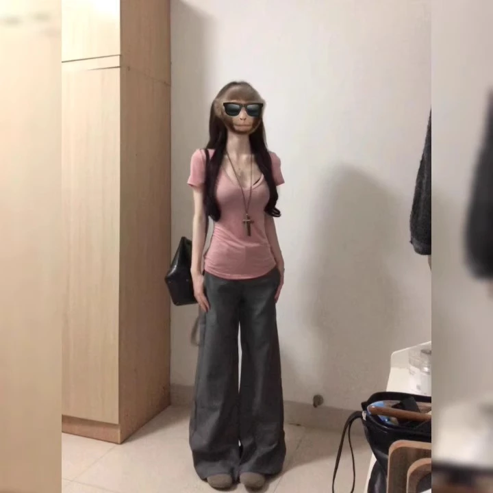 纯欲粉色V领正肩短袖t恤女夏季独特漂亮超好看甜辣妹修身显瘦上衣