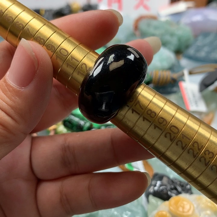 翡翠颈饰未镶嵌保真天然A货翡翠