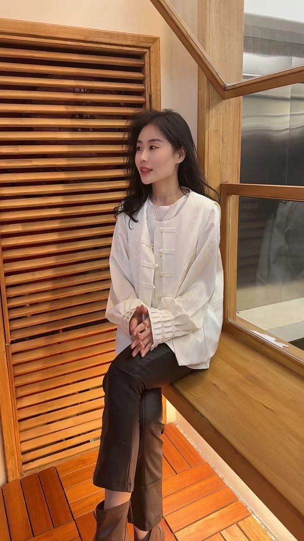 霍梦雪 国风刺绣马甲 A杏色  87812