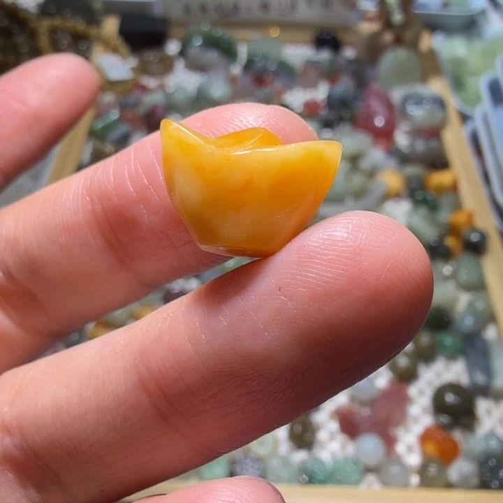 和田玉未镶嵌珠宝半成品