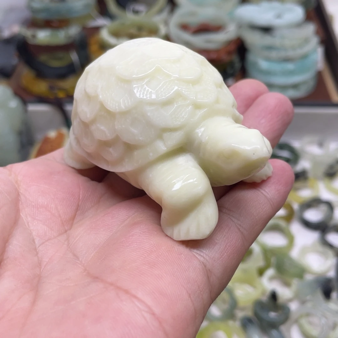 蛇纹石玉未镶嵌吊坠(不含链)