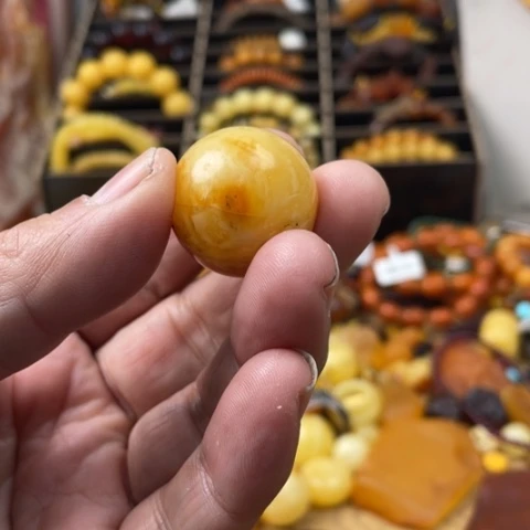 手串琥珀未镶嵌吊坠