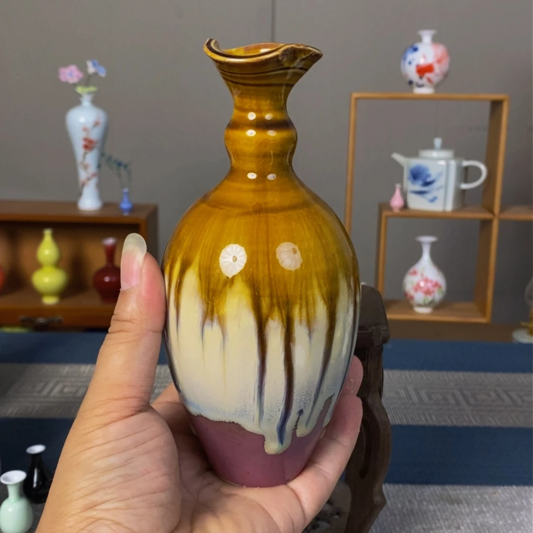 摆件景德镇瓷器精品陈列