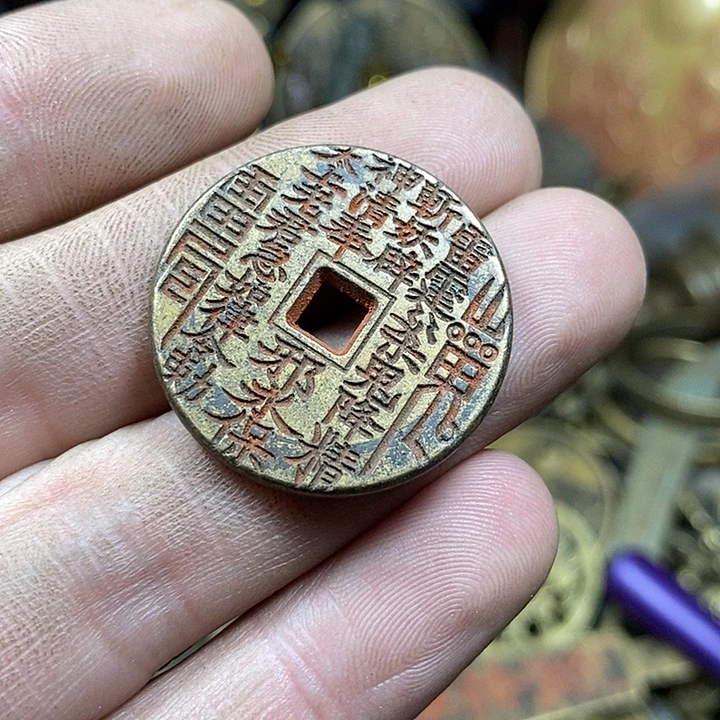 小***候小杨推荐铜物件一个