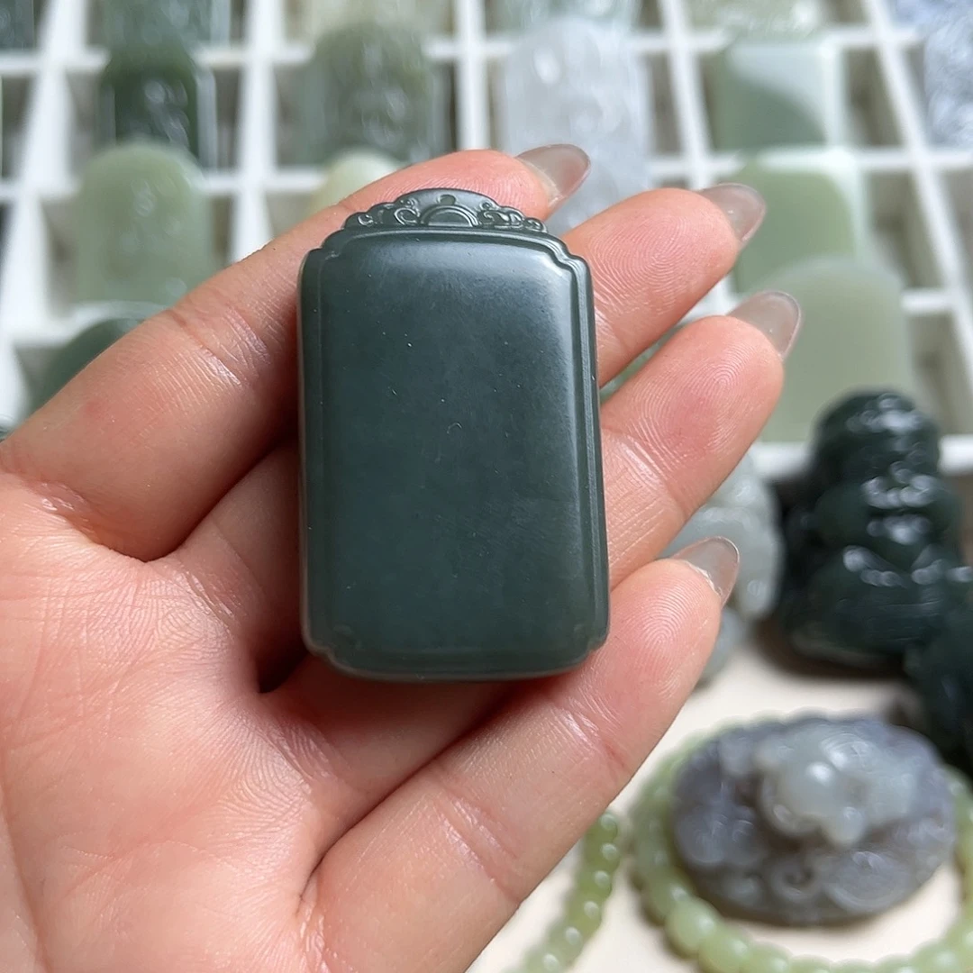 和田玉未镶嵌挂件