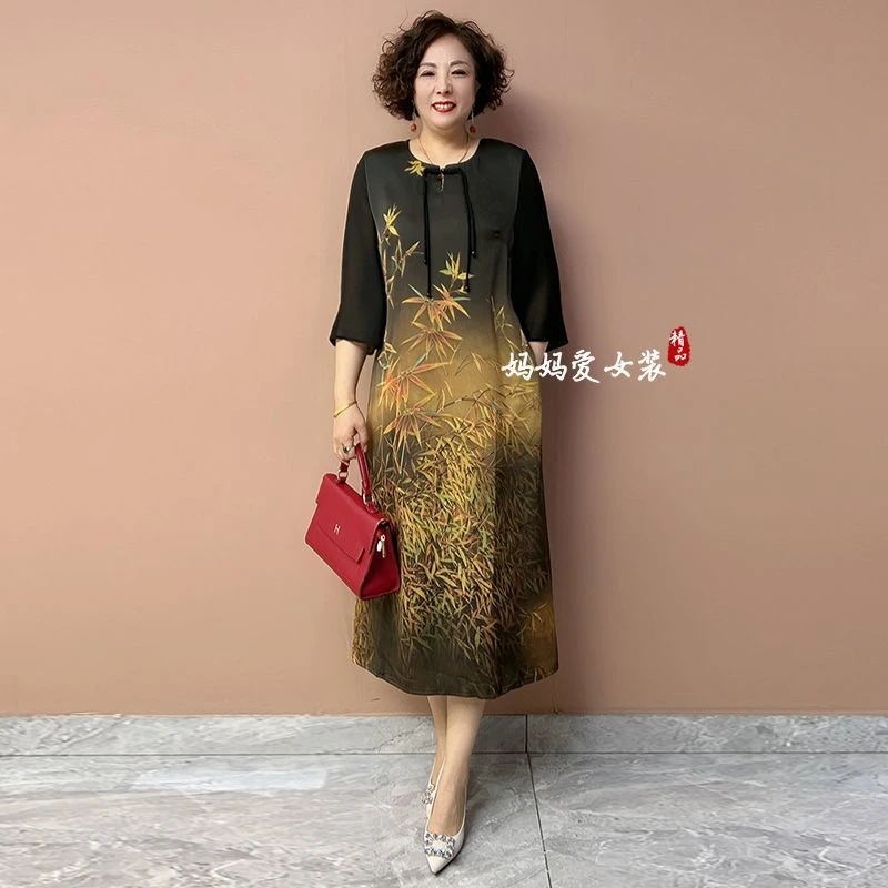 中年妈妈夏季新款中袖连衣裙阔太太气质减龄洋气大码长款过膝长裙