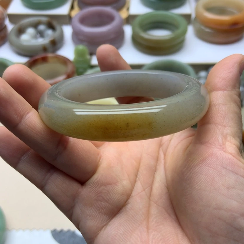 【闪购商品】未镶嵌手镯石英岩玉十*