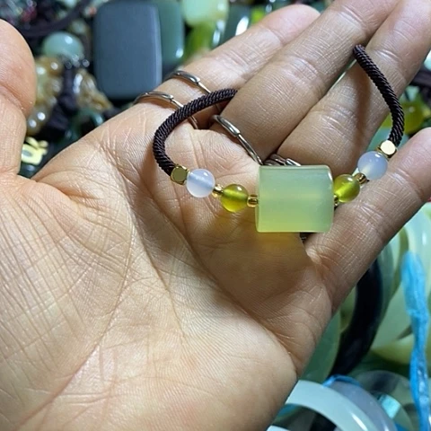 岫玉颈饰未镶嵌多样性发货