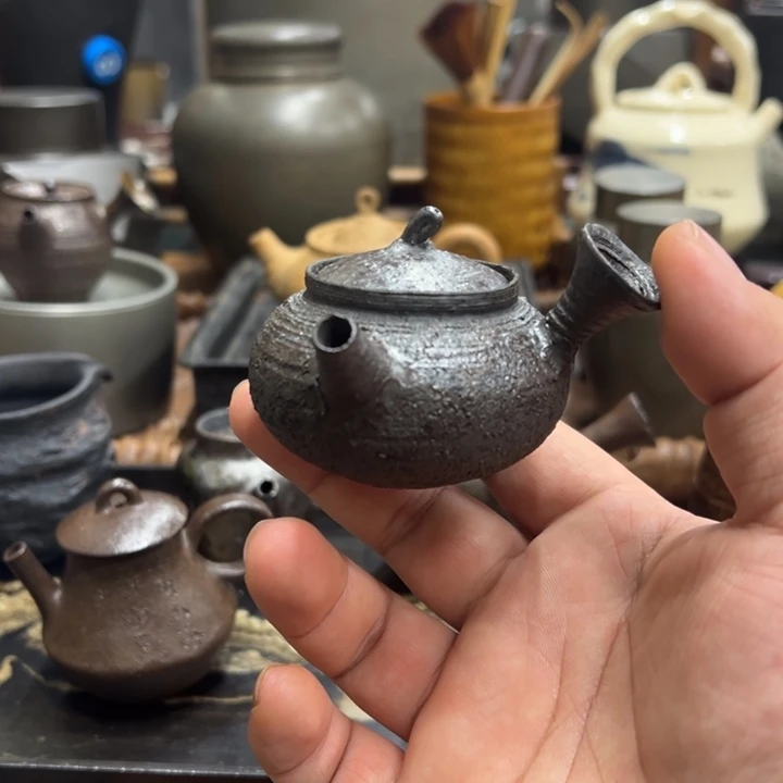 一把南蛮烧侧把壶哈哈哈