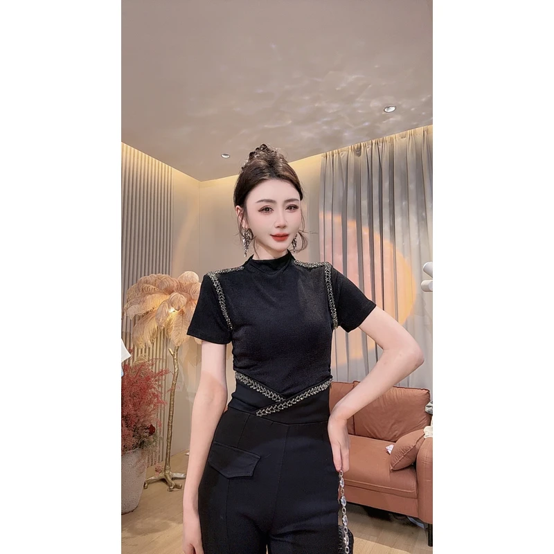 【美美专享】99770春夏新款显瘦百搭半高领钻钻设计感女装上衣