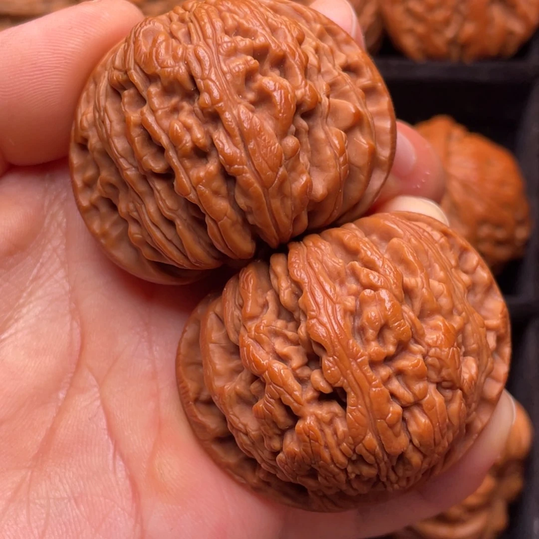文玩核桃把件秦岭山脉核桃