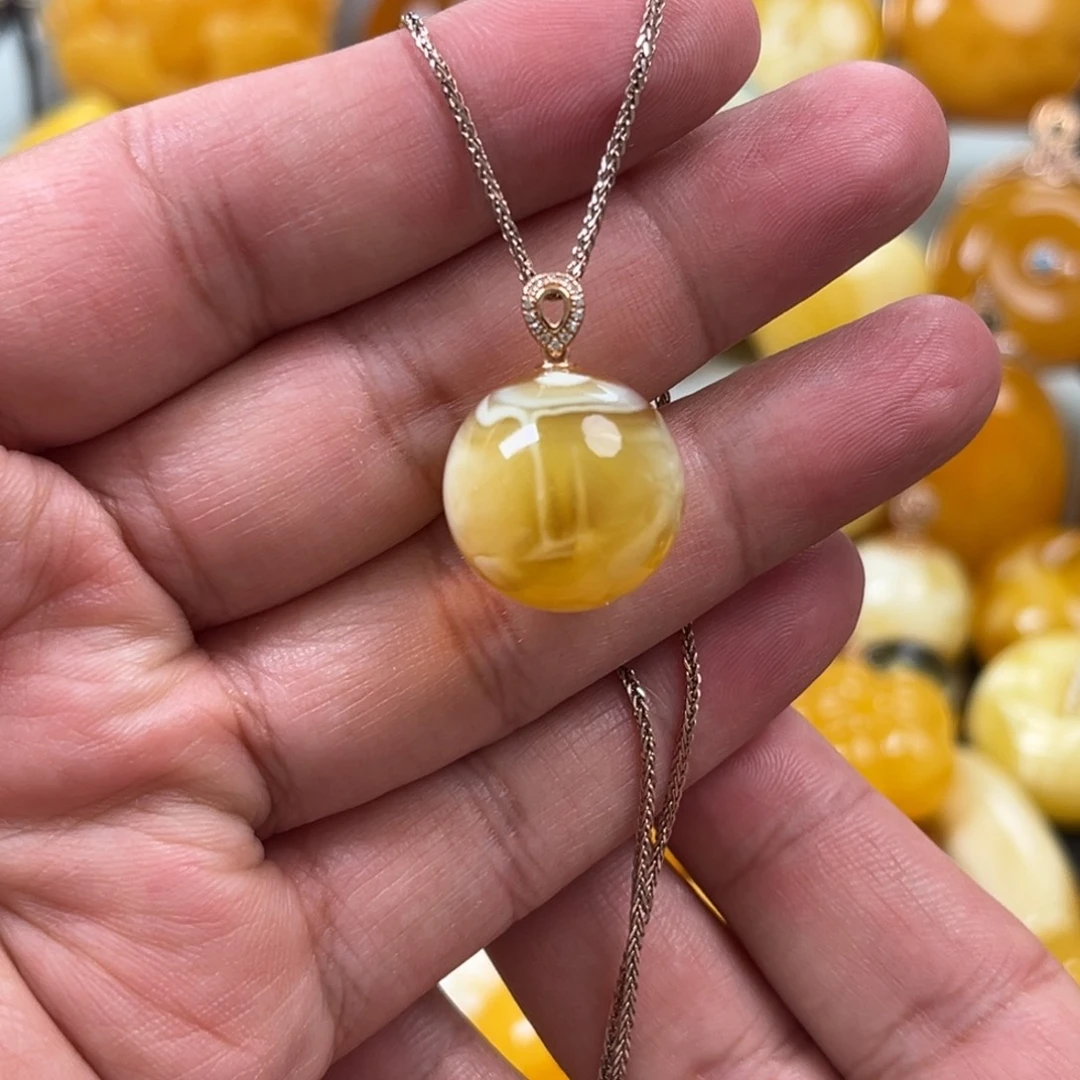 蜜蜡18K金镶嵌珠宝奇石