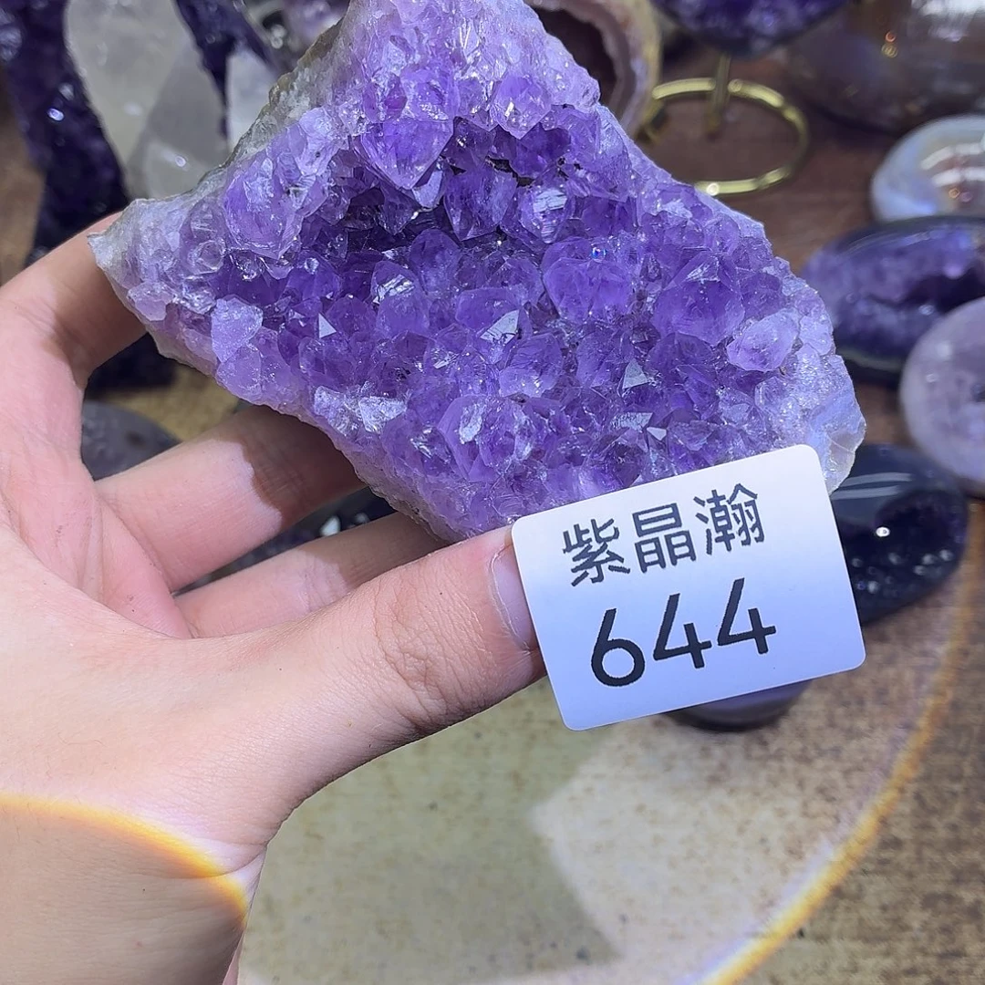 未镶嵌水晶大型摆件（非配饰）