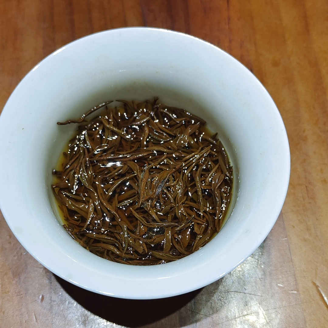 2025年新茶  〈信阳红〉香 甜 温 润 浓浓的花果香伴淡淡的蜜韵