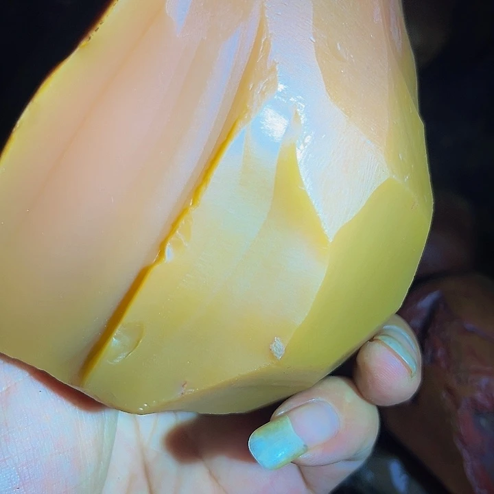 三***)老挝石黄蜡石传说