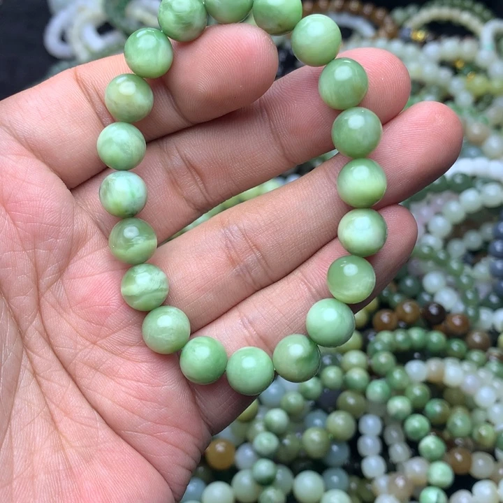 迎***阳和田玉未镶嵌手串黑羊洞