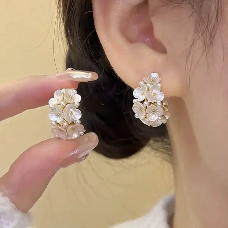 铜合金亚克力耳饰 法式复古春夏百搭温柔花朵C耳饰123