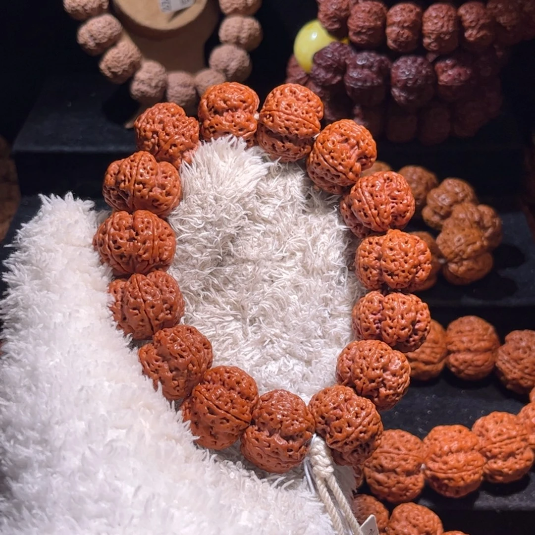 手串金刚菩提玄武梅花24尺寸