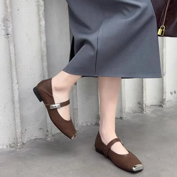 金属方头玛丽珍鞋女款新款一字带浅口平底单鞋浅口小皮鞋66-136