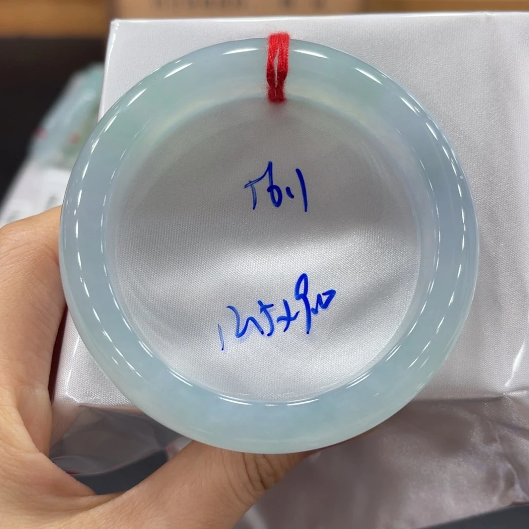 未镶嵌手镯翡翠翡翠