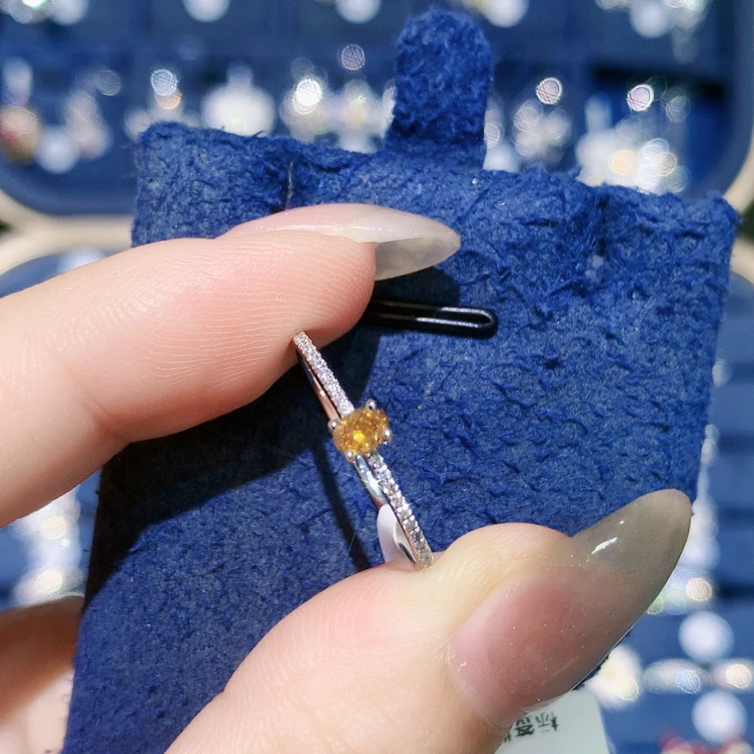 【闪购商品】铂Pt950镶嵌戒托钻石