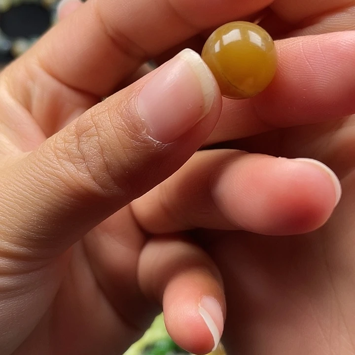 和田玉（糖玉）未镶嵌手链