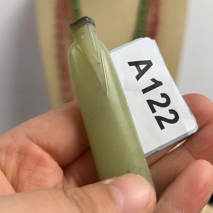 ****和田玉（糖玉）未镶嵌颈饰