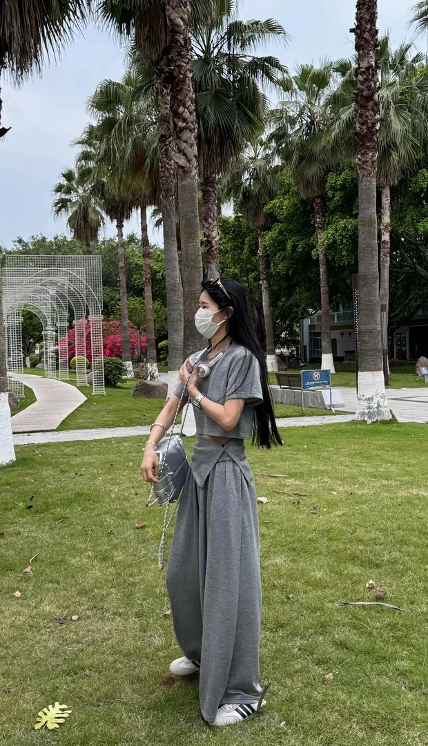 有去无回款-“凉亭渡清欢”简约不规则短袖t恤宽松休闲阔腿裤两件套