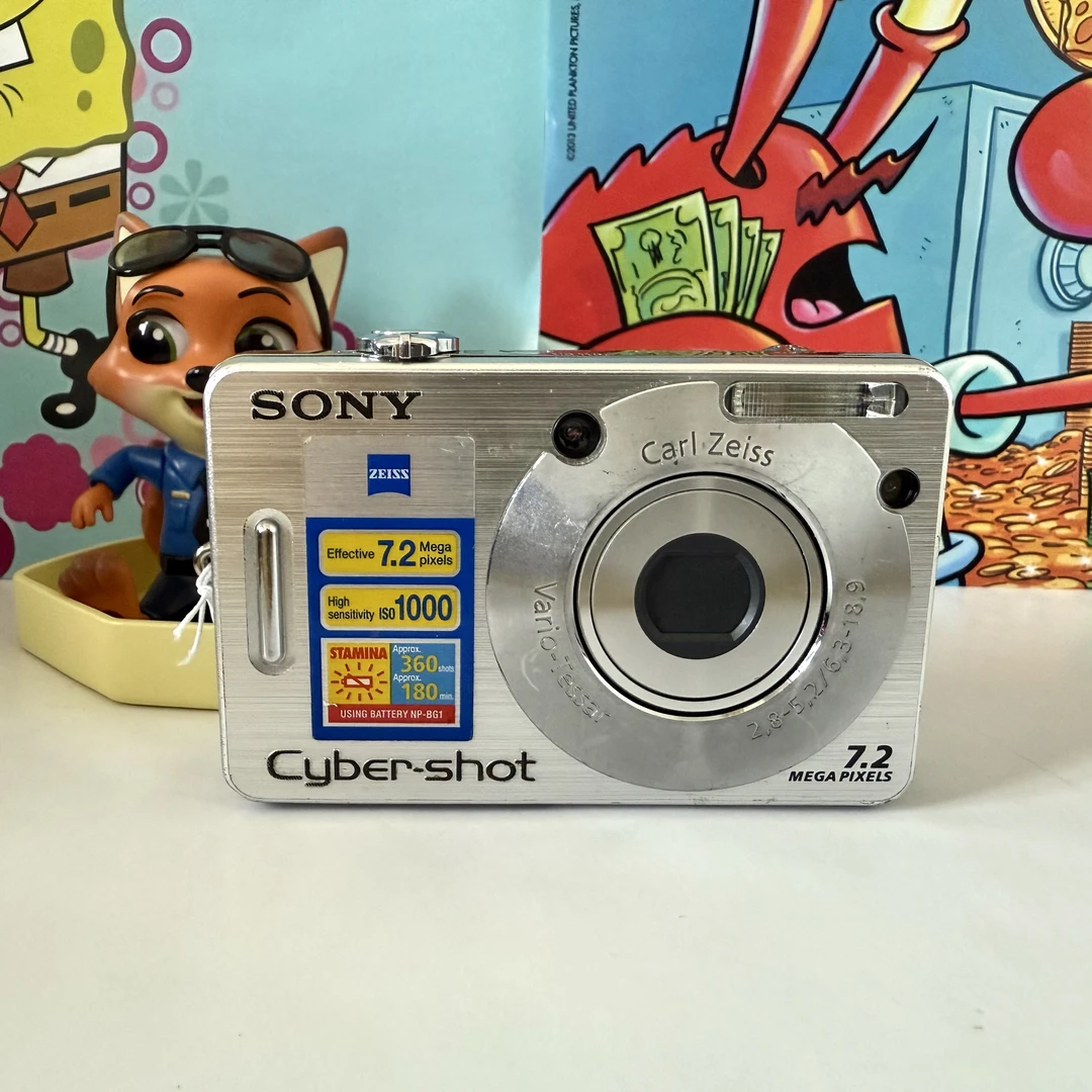 9新 Sony/索尼 w70 720万像素3倍光学变焦 中文自备索尼ms读卡器