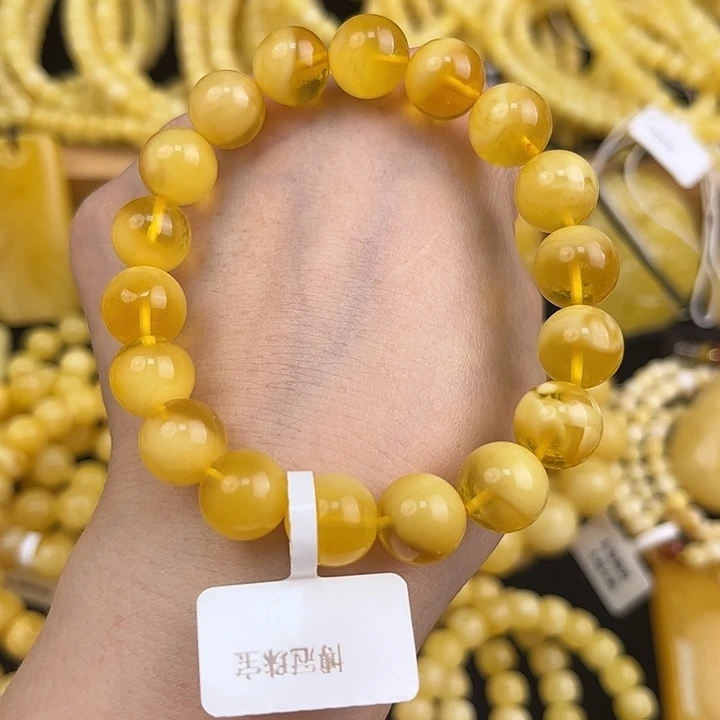琥珀颈饰未镶嵌琥珀