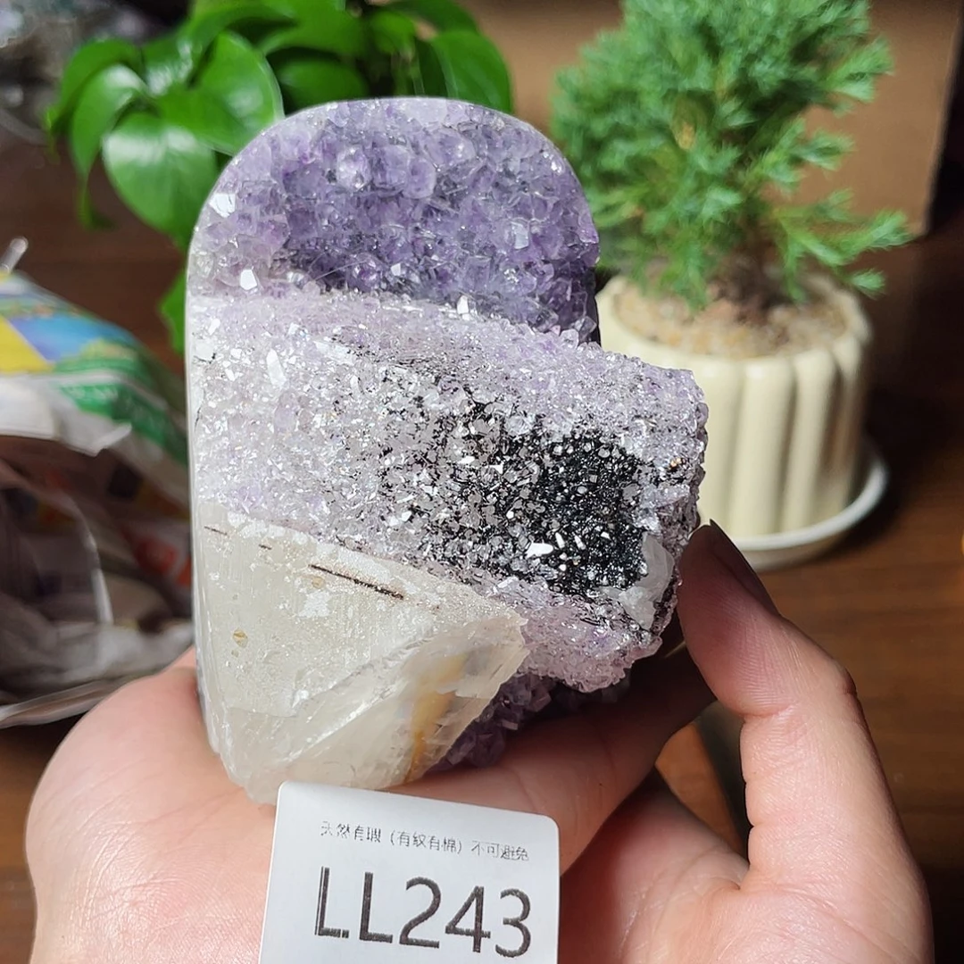 未镶嵌大型摆件（非配饰）水晶