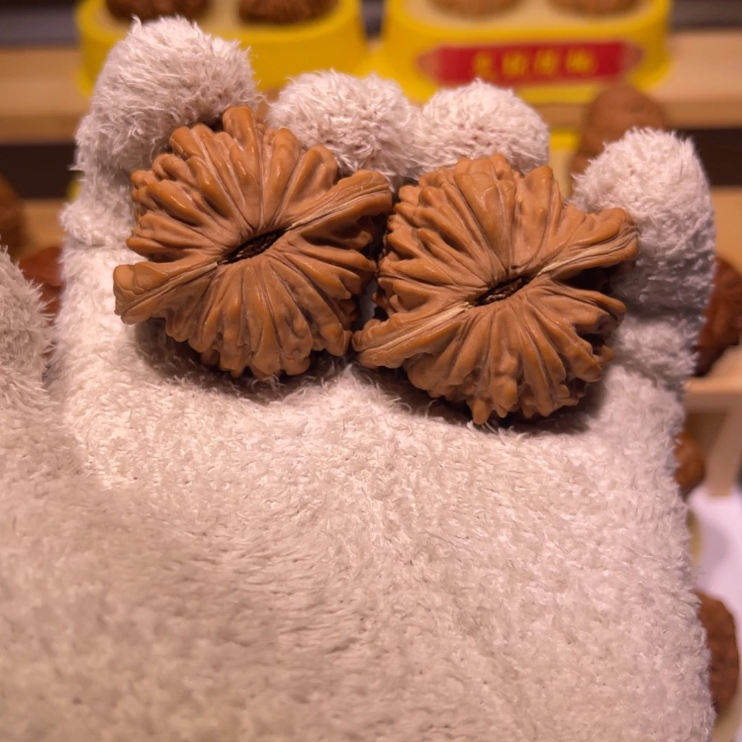 茂***爹桃核吊坠45全品四座楼