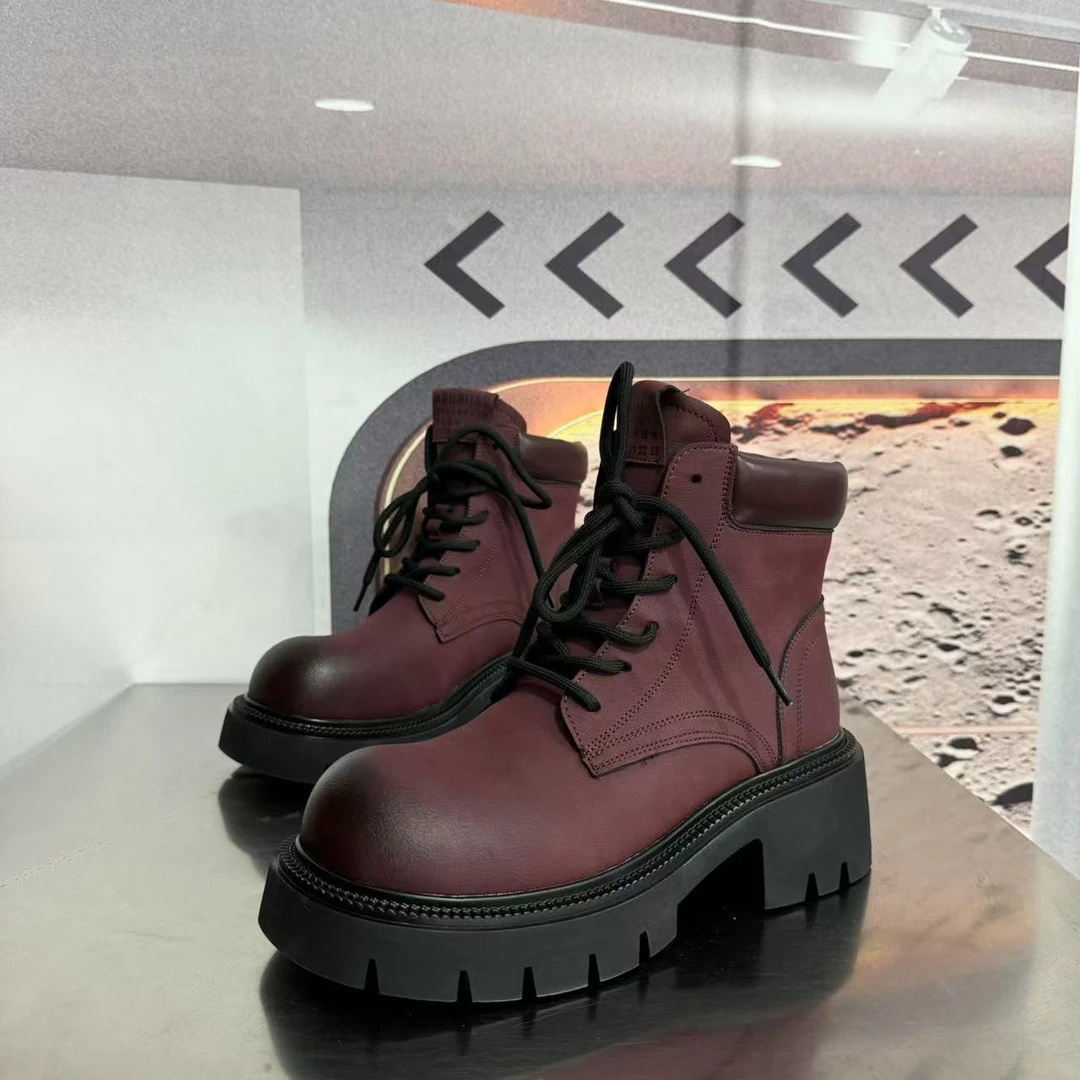 787-2新款2025单里精品百搭潮流马丁靴中筒烟筒黑色女士