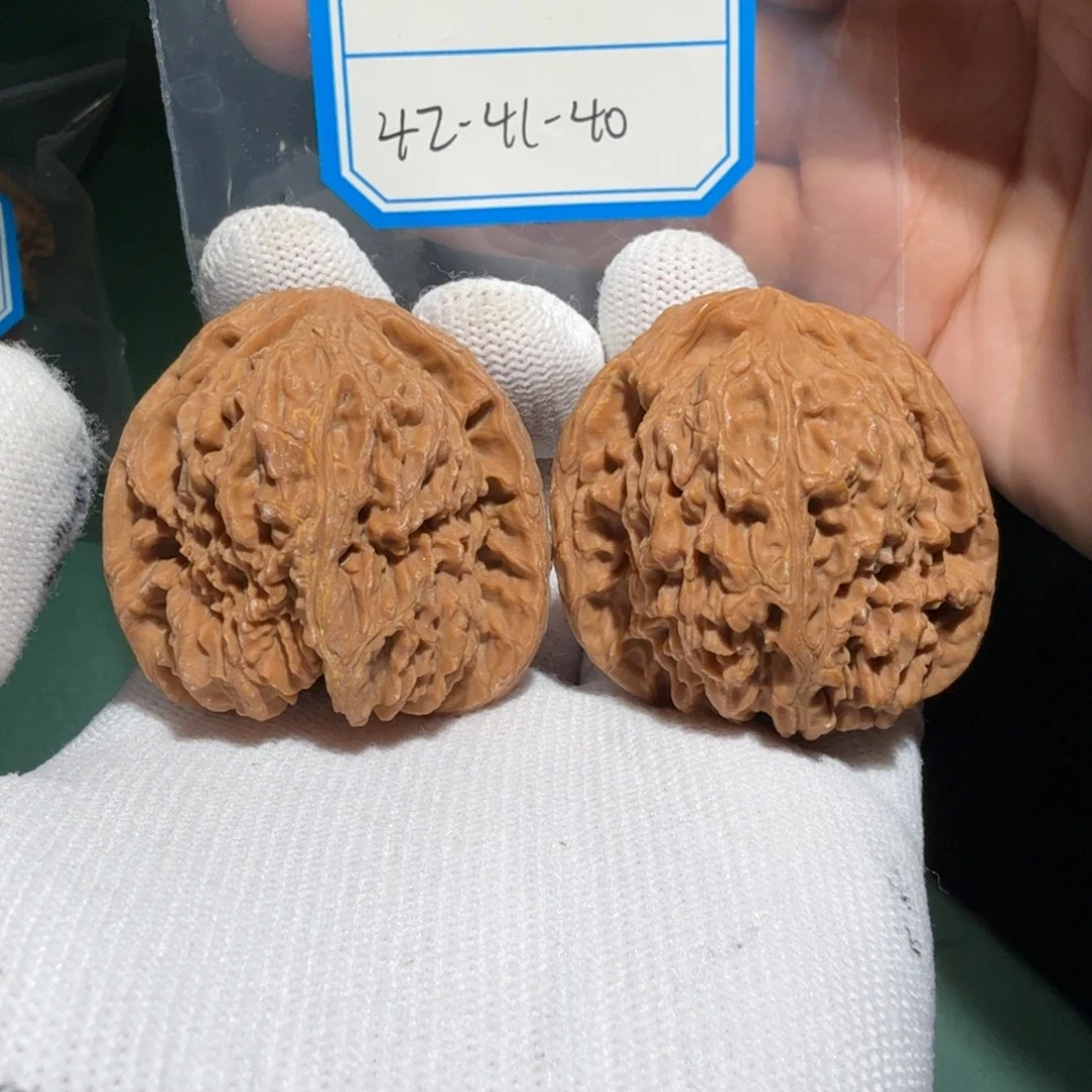 吊坠文玩核桃南疆手剥38