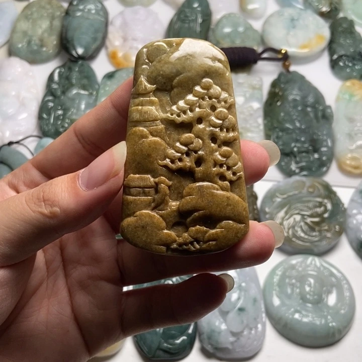 翡翠未镶嵌颈饰山水49