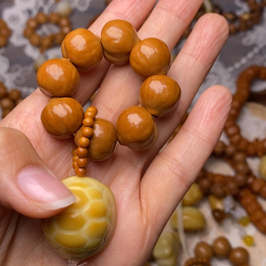 把件猴头核桃柯基屁桃龟甲