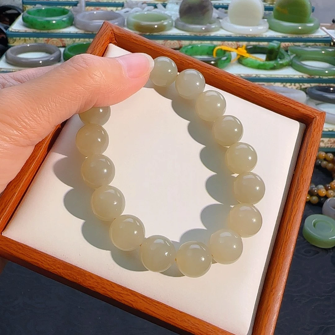未镶嵌手串和田玉蜂蜜水手串