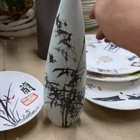 瓷片瓷片瑕不退不换。。。。。。。。。。。。